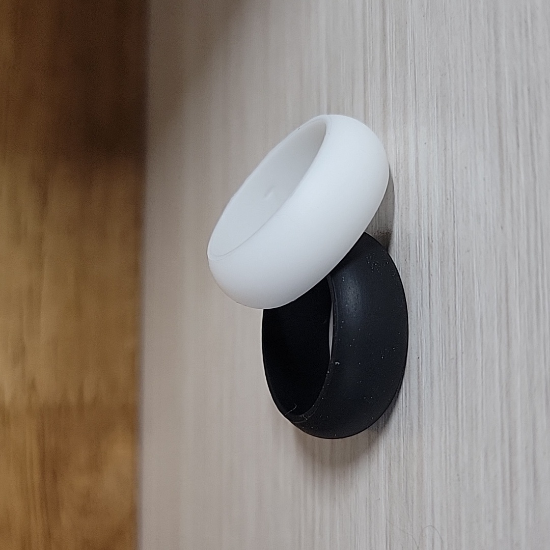 Black And White Silicone Ring Set Metal Free 15$
